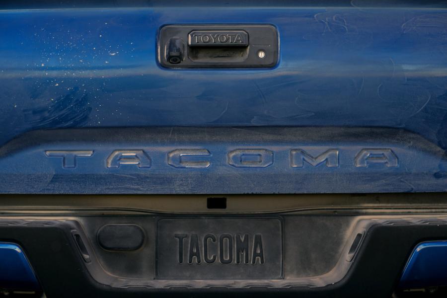  Toyota Tacoma Limited Double Cab 2015 года  (фото 44 из 57)
